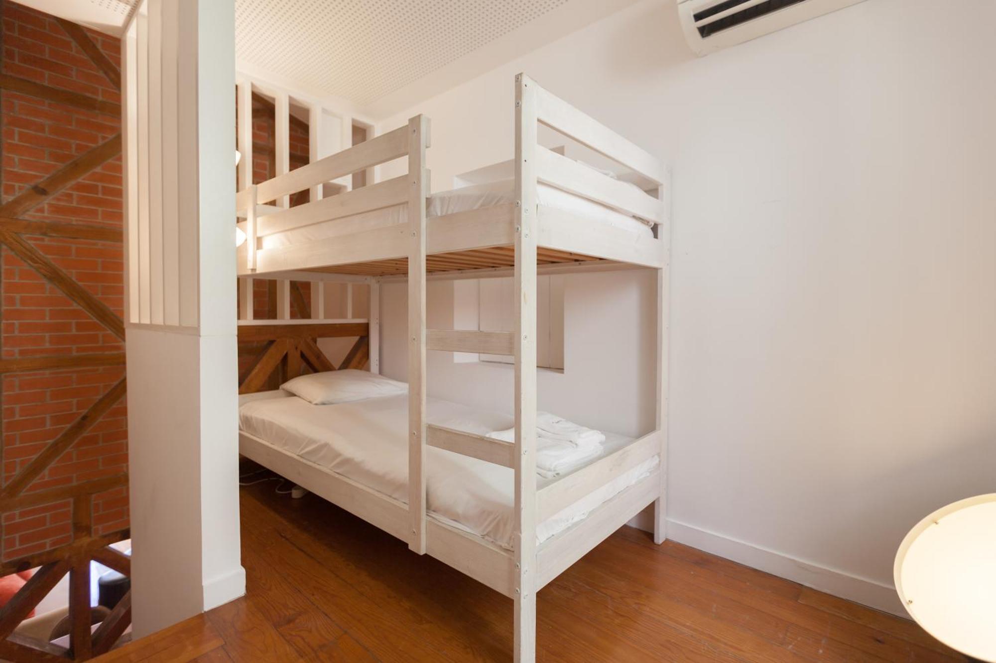 Flh Castle Duplex With Terrace Apartment Lisbon Bagian luar foto
